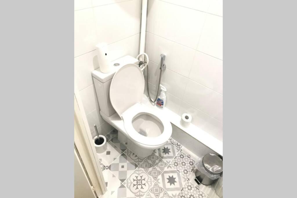 شقة بيتّو  في Cosy Studio Paris La Defense المظهر الخارجي الصورة